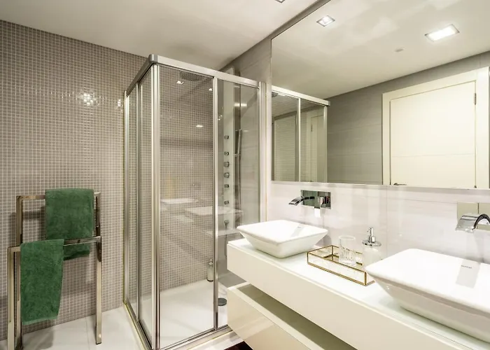 Manny Quinta Vitoria, By Pausa * Φουνκάλ